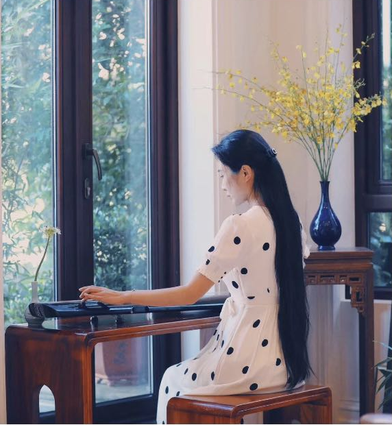 张纪中|频晒与张纪中日常被嘲爱慕虚荣，杜星霖霸气回怼：燕雀安知鸿鹄之志