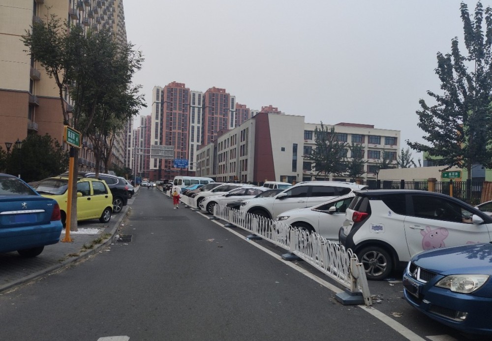 丰台区|小区入住两年，地库迟迟不开 居民停车直呼“太难了”