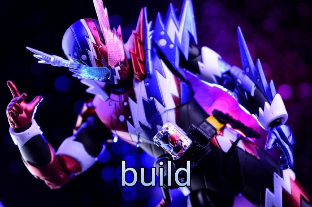 假面騎士build:tv版本中4個