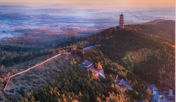 五奎山風景名勝區來吉林,還可以到遼源紅葉嶺森林公園,通化四方頂風景