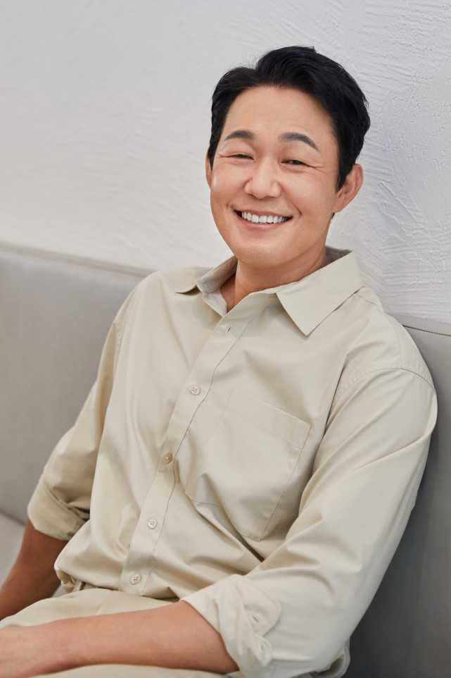 韩国最恶演员cjes旗下艺人朴成雄独家专访