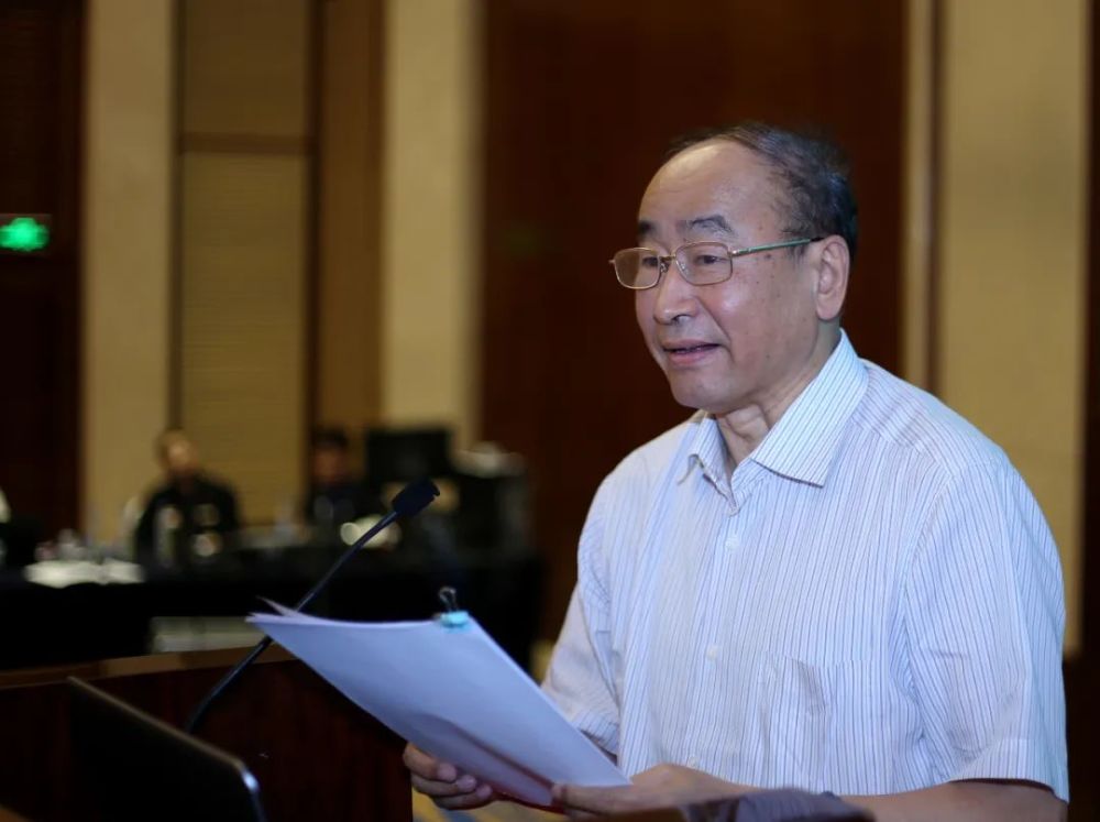 中国石油和化学工业联合会会长李寿生畅谈"十四五"_腾讯新闻