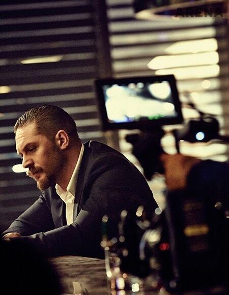 007候选汤老师邋遢逛便利店胡子都没修网友中年男人的危机