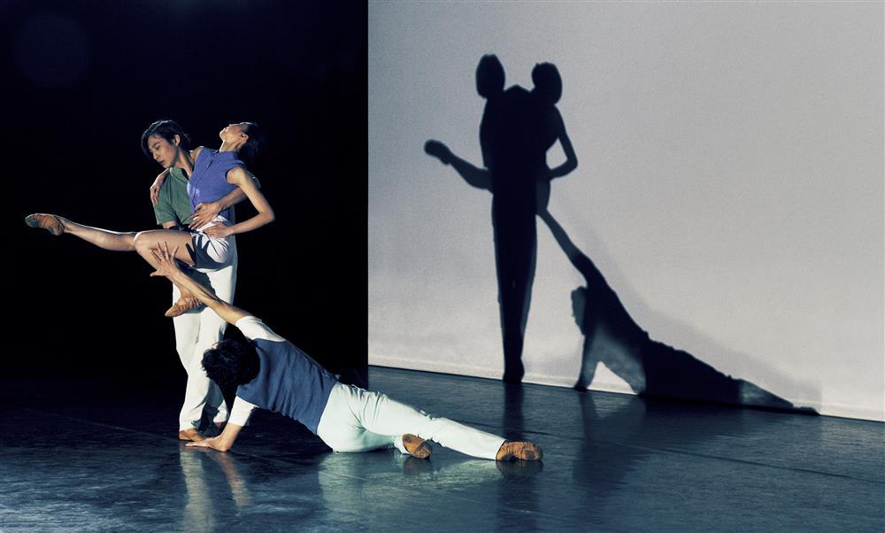 上海芭蕾舞团|中秋前夕，海派芭蕾云端“绽放”，向全球传递爱与希望