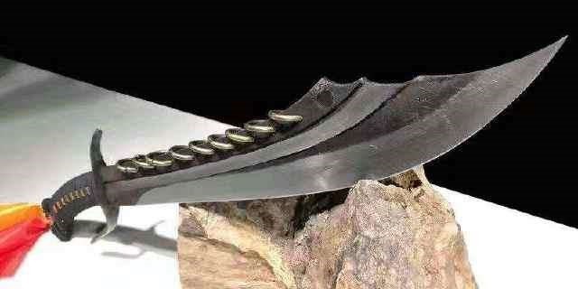 小李飞刀|古代大刀为何要安装铁环？看见刀上有九环的人，尽量躲远点