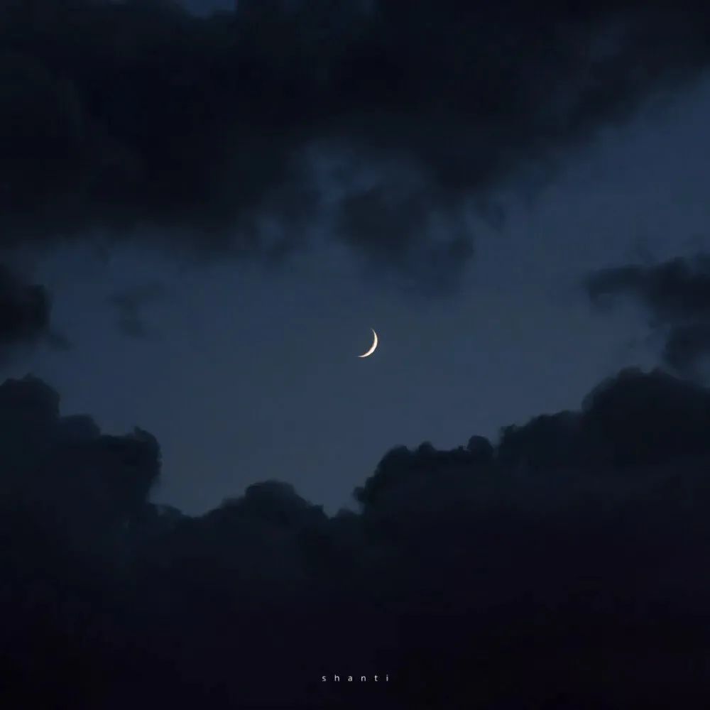 半夜失眠发朋友圈的短句子文案图片适合深夜朋友圈说说配图