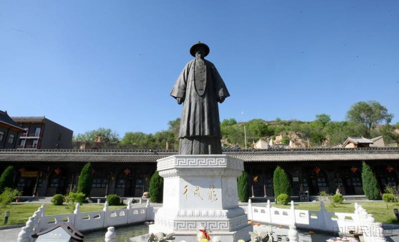 "游山西读历史"媒体行探访天下第一廉吏"于成龙"故居