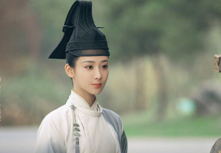 有翡|《有翡》上星被曝卖太贵，北京卫视成功抢下，《青簪行》太尴尬官方都害怕