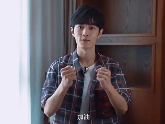 群众演员|《王牌》火热拍摄中，剧组请所有群演喝饮料，事后才知是肖战请客