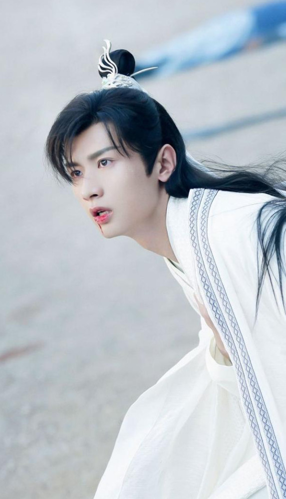 琉璃|琉璃收官云歌会评分2.2，九成网友打一星，粉丝：花钱找罪受