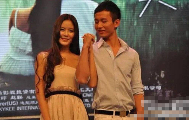 琉璃收官云歌会|《琉璃收官云歌会》评分2.1，近3000条评论吐槽成毅，让他尊重女性