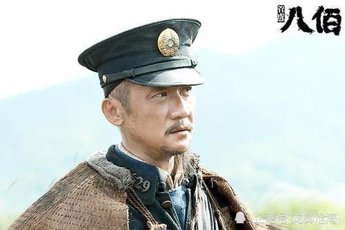 八佰|《八佰》黄志忠，王千源，姜武，张译，杜淳等主演，一部让人泪目的战争片