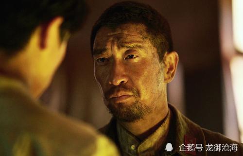 八佰|《八佰》黄志忠，王千源，姜武，张译，杜淳等主演，一部让人泪目的战争片