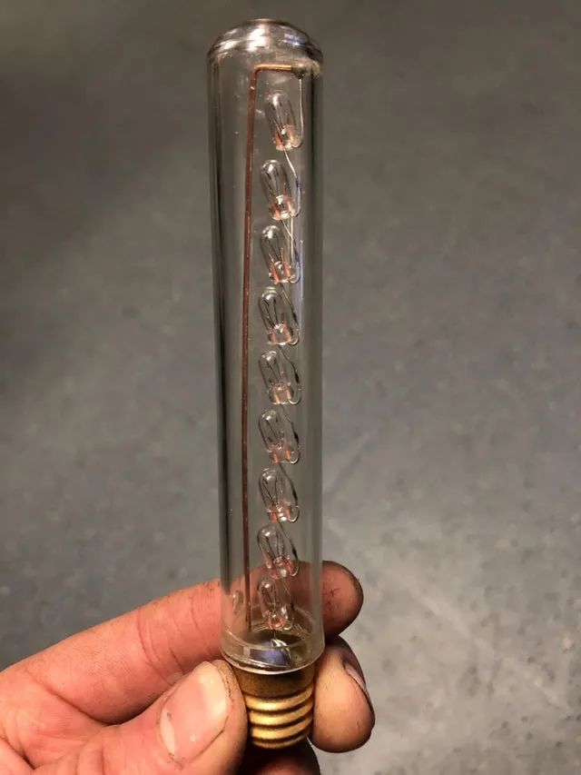 凳子|30张用完一辈子运气才拍到的照片