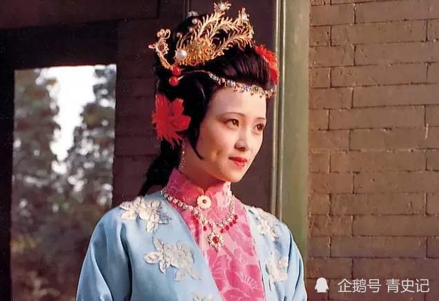 秦可卿|秦可卿只是小名，那么她大名叫什么？宝钗黛玉给出答案！