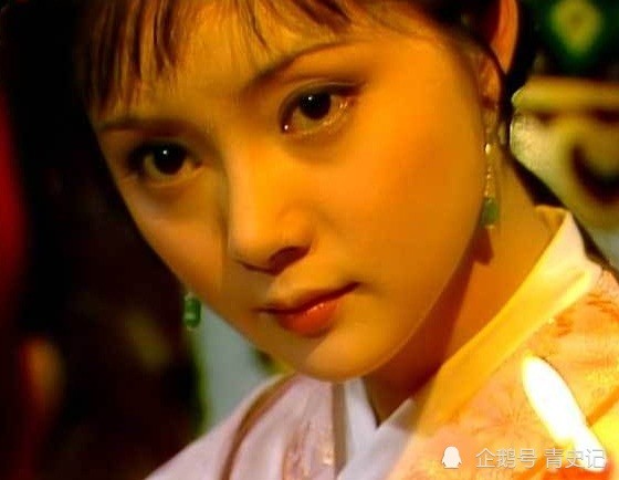 秦可卿|秦可卿只是小名，那么她大名叫什么？宝钗黛玉给出答案！