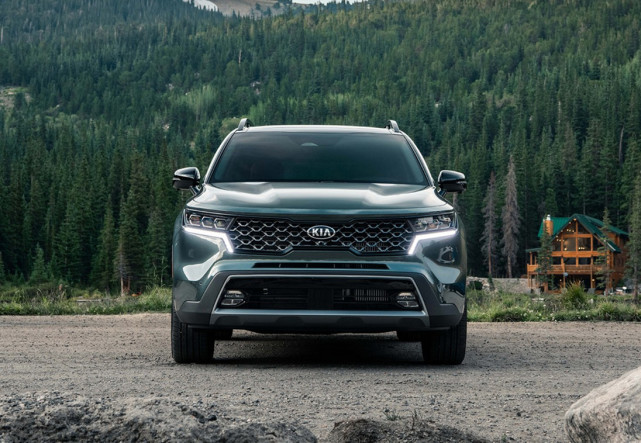 起亚全新索兰托亮相,2.5t引擎 2815mm轴距,但总觉得差点什么