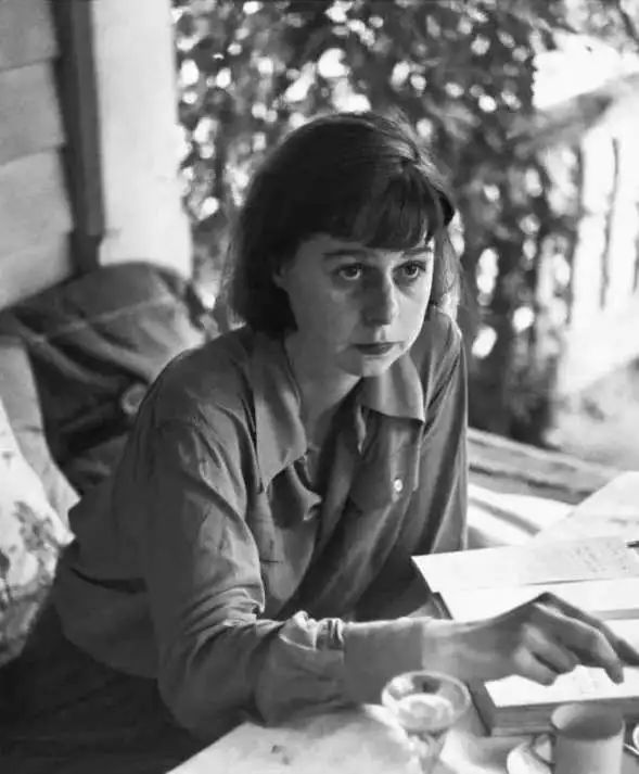 村上春树翻译《心是孤独的猎手》:最打动他的女作家