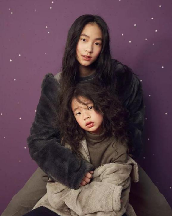 陶虹|同样被网友吐槽长得丑，陶虹坦言女儿不漂亮，小S却说孩子高级脸