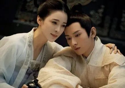 后援会|顶流后援会疑似是黑粉？这也太离谱了吧！