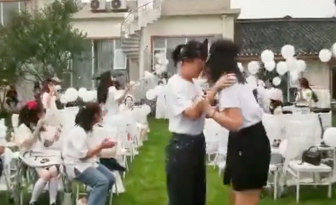 后援会|顶流后援会疑似是黑粉？这也太离谱了吧！