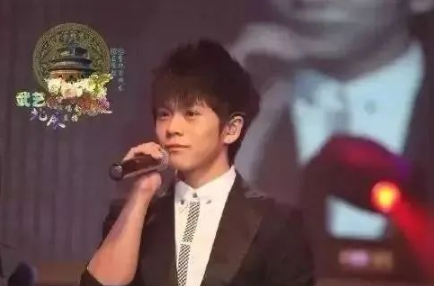后援会|顶流后援会疑似是黑粉？这也太离谱了吧！