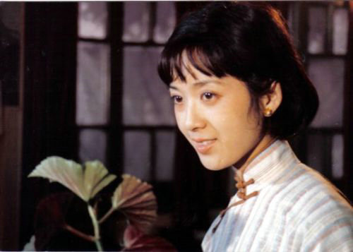 还记得龚雪吗?曾被誉为80年代第一美女,去了美国后如今怎样了?