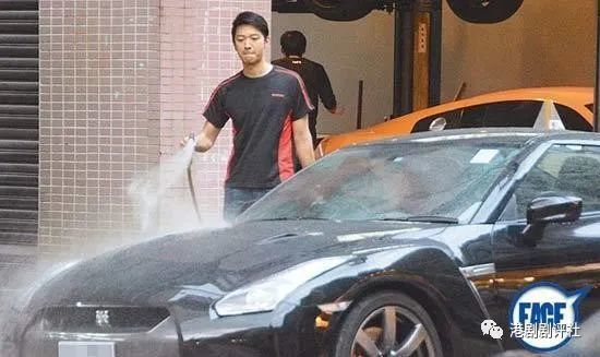 之后高钧贤虽然都出演了不少剧集,但戏份越来越少,最终从配角直接跌到