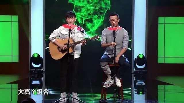 脱口秀大会|“脱口秀大会”第三季总冠军王勉：世界以痛吻我，我扇他个巴掌