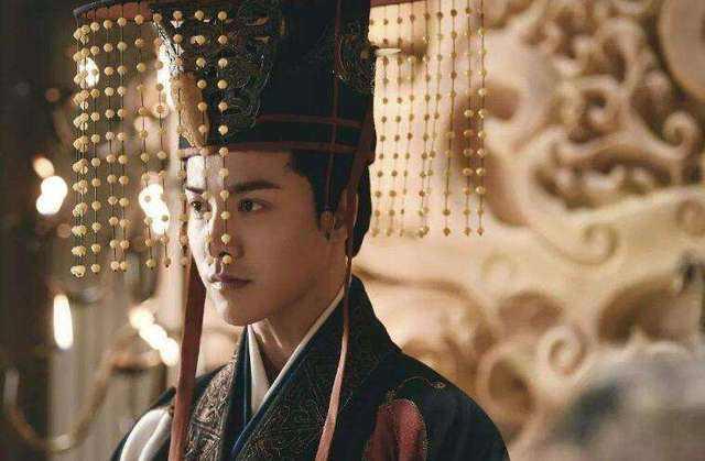 石碑|《何君阁道碑》意外被发现，还是古人护碑有法，否则它早就毁掉了