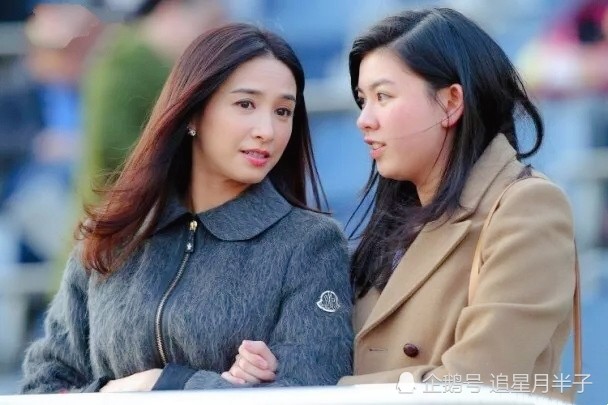 吴婉芳和女儿她经历过了生离死别,人生活了半百,岁月也不忍心在她的