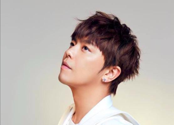 黄鸿升|黄鸿升离世后父亲做出特殊举动：将他的手骨摆放家中惹争议