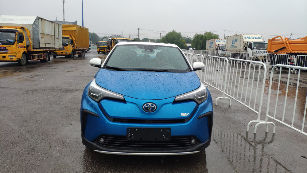 丰田奕泽izoa|2020年北京车展探馆：丰田奕泽IZOA E进擎实车