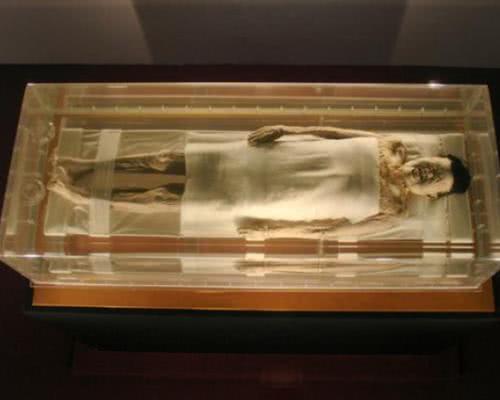 日本屡次索要她的头发 从半根到一丝 中国 半根都不给 腾讯网