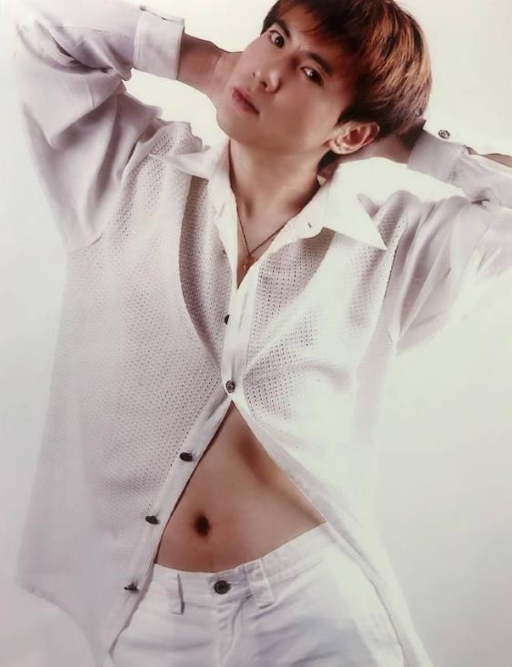 沈腾|相爱相杀，沈腾自嘲沦落到与徐峥撞脸，谁年轻时还不是个小鲜肉