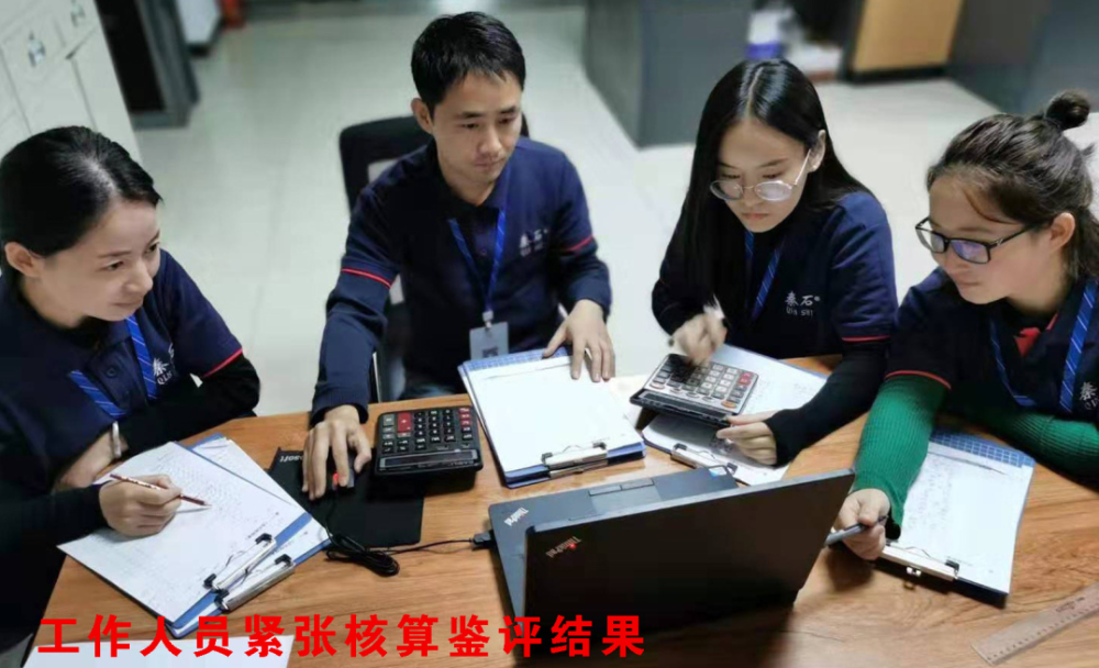 双年展|评委老师，您认真的样子真帅！