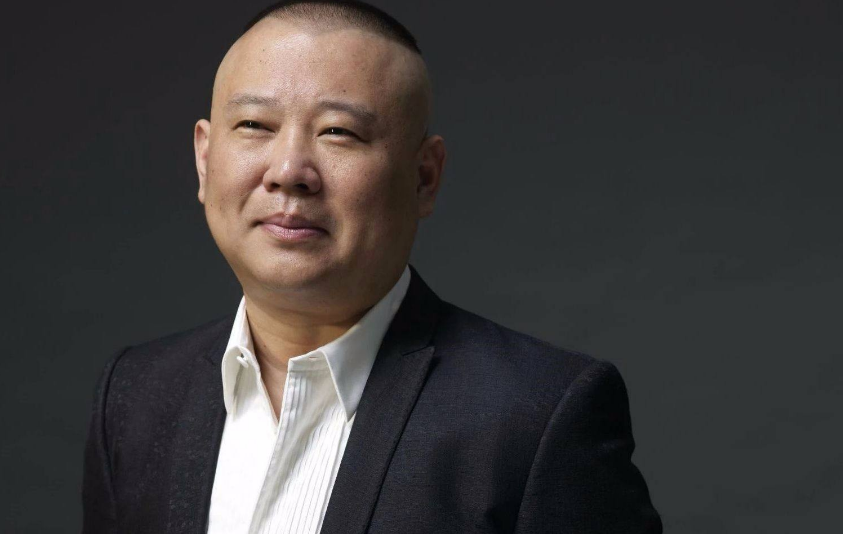 郭德纲|一首诗获网友近47万点赞：郭德纲为侯耀文写的这首诗，真有水平吗