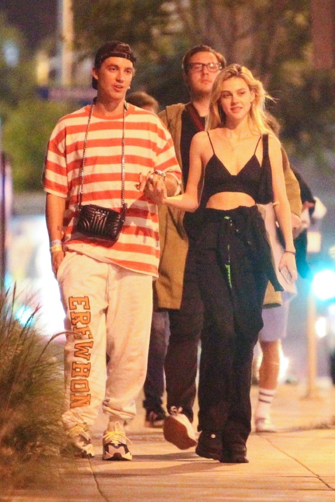 布鲁克林|贝克汉姆儿媳眼光堪忧，男友从男模到布鲁克林，还是“家世”重要