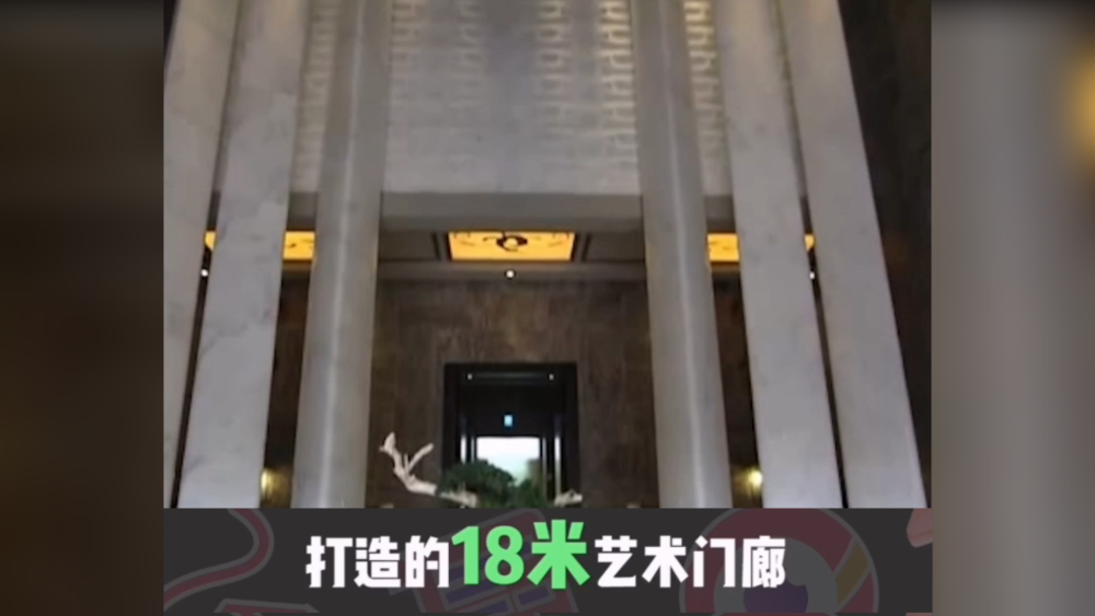 周杰伦|周杰伦“没有邻居”豪宅有多壕？门廊长18米，六根列柱值600万