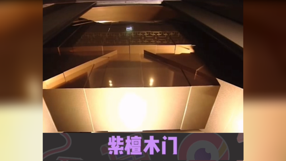 周杰伦|周杰伦“没有邻居”豪宅有多壕？门廊长18米，六根列柱值600万