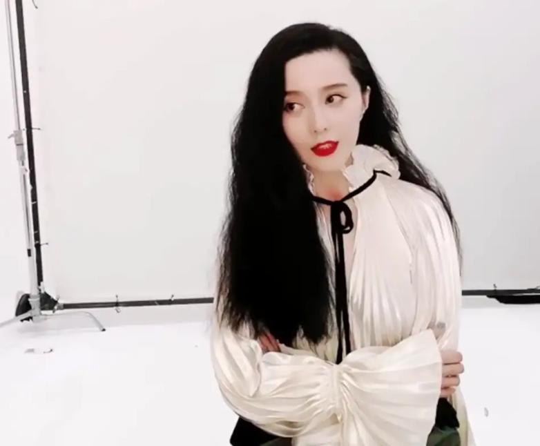 范冰冰|范冰冰自曝将出演新作，东山再起指日可待，消失两年华丽归来