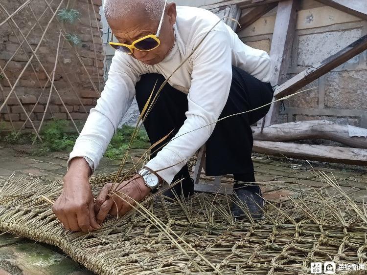 客栈|客栈、蓑衣、田野……淄博这个村子把日子过成“诗和远方”