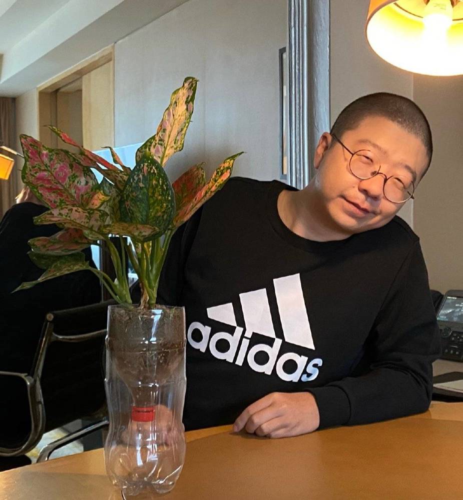 追星星的人|全新慢综《追星星的人》，李易峰朱一龙常驻，飞行阵容也很豪华