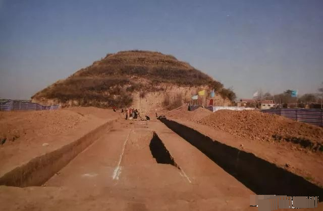 50万请盗墓专家炸出盗洞,挖出了27吨国宝,武惠妃墓被洗劫一空