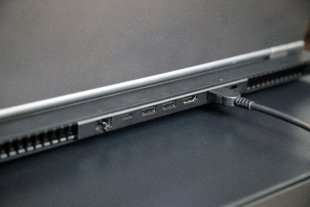 拯救者y7000p在接口上尽量满足玩家们的"贪心"需求,hdmi,type-c,千兆