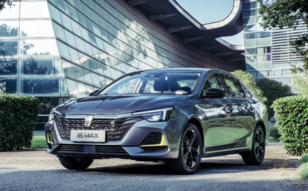 比敞篷更流行荣威i6max用玻璃穹顶点缀奋斗的梦想