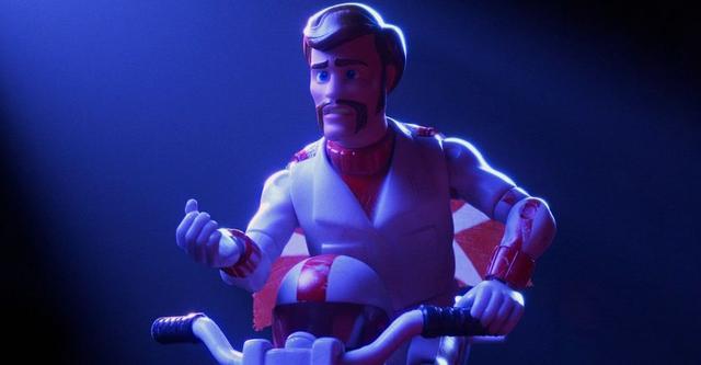 玩具总动员4角色惹争议被指模仿传奇车手基努里维斯曾为他配音