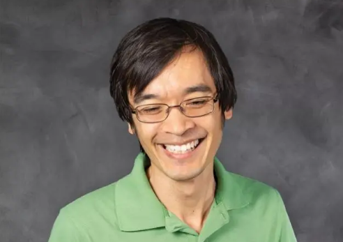 史蒂芬·威廉·霍金|盘点世界上“智商”最高的8位地球人，霍金、爱因斯坦只能垫底！