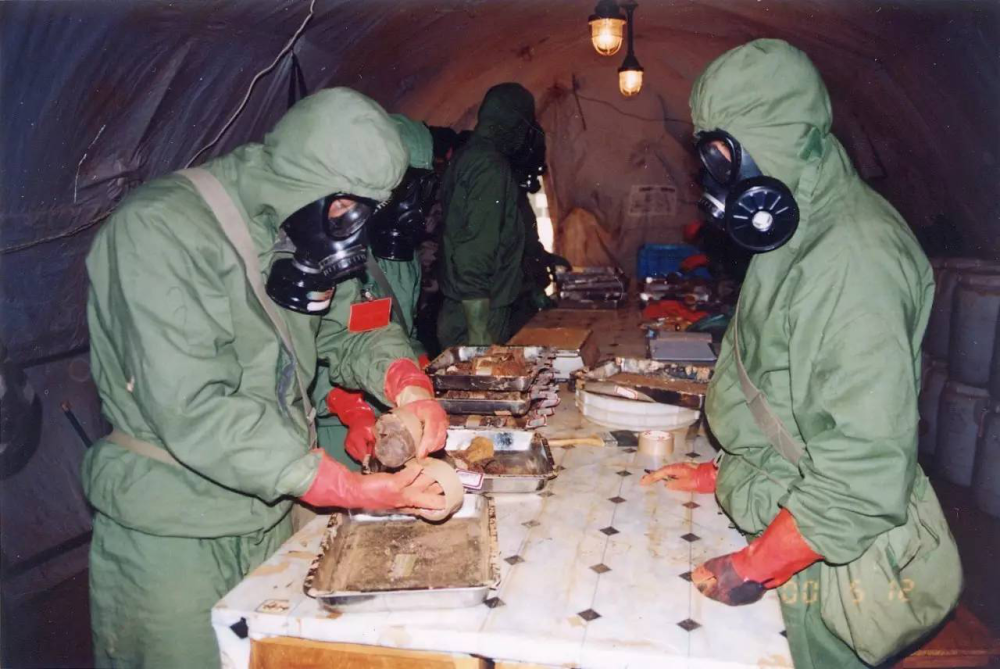 美国化武数量全球第一,销毁30万枚后还有1/3?销毁的炮弹去了哪?