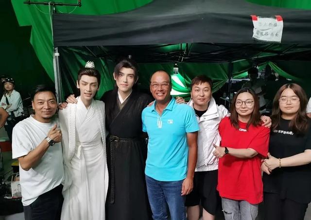 皓衣行|皓衣行曝海报，陈飞宇罗云熙头发是tony做的吧，还纹一手好眉